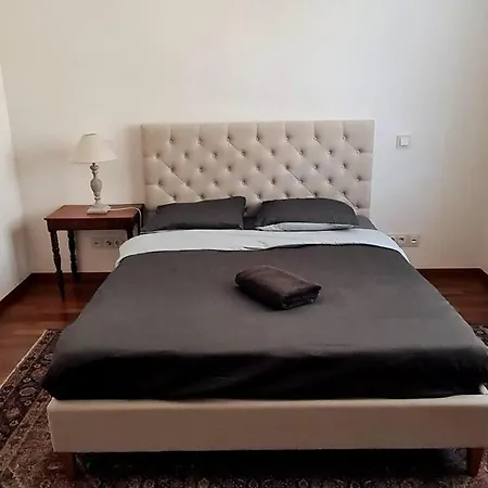 164 M2 Flat With Underground Parking In Lux City *